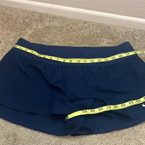 Blue Nike shorts size XL - Picture 6 of 6